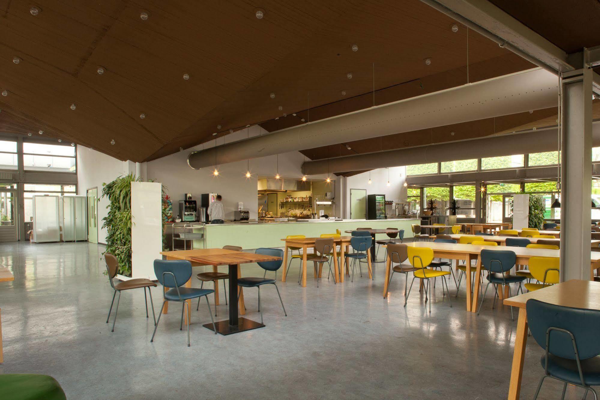 Wow Amsterdam Hostel Exterior photo