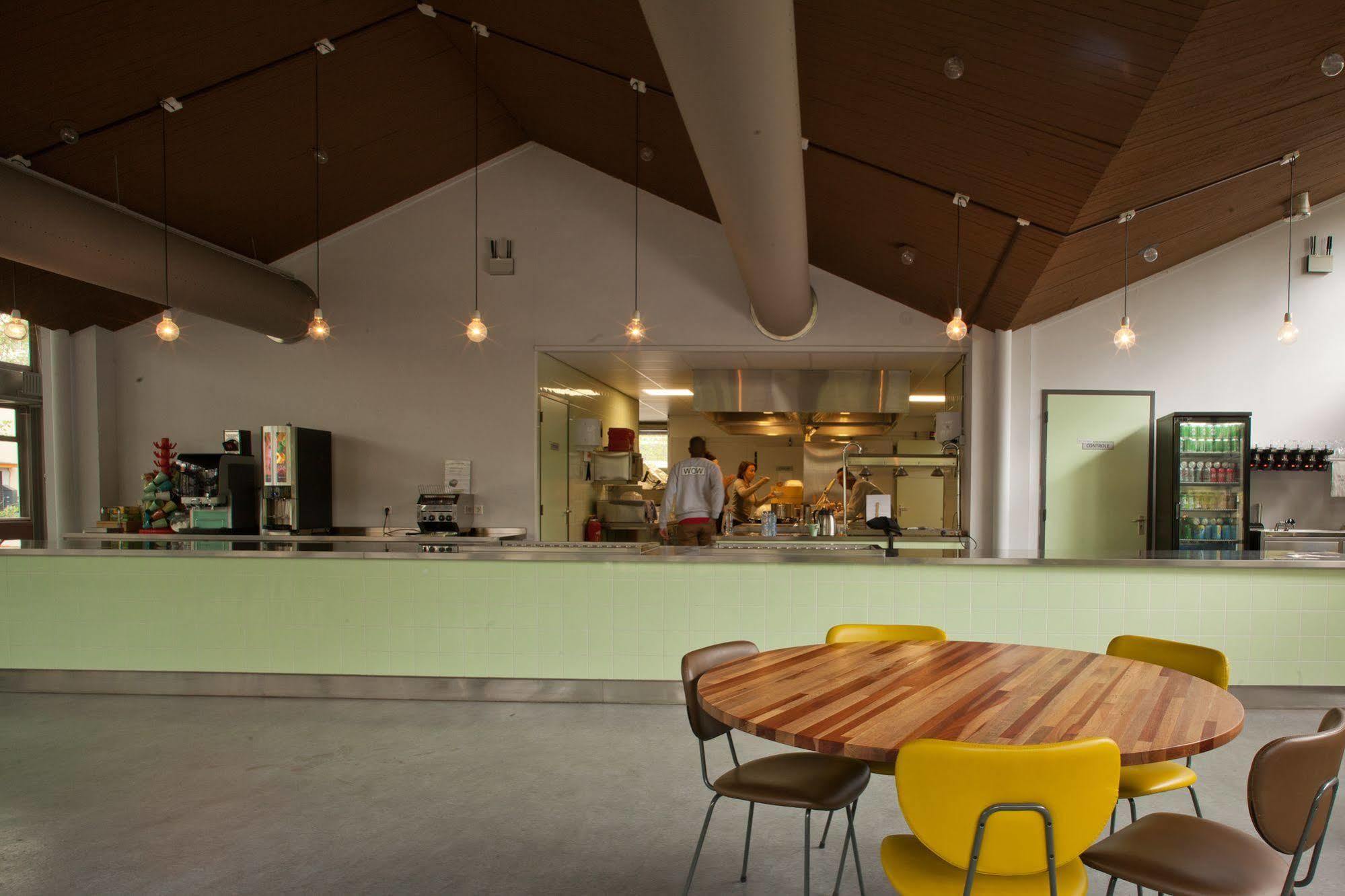Wow Amsterdam Hostel Exterior photo